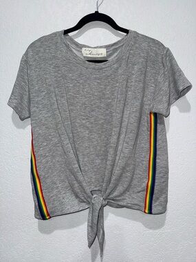 Vintage Havana - Grey Tie-Front Tee with Rainbow Side Stripes. Size M